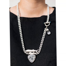Load image into Gallery viewer, Fish Druzy Necklace