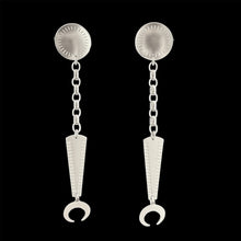 Load image into Gallery viewer, Classic Southern Plains Earring
