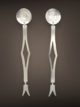 Load image into Gallery viewer, Short length Southern Plains style earrings with scissor tail
