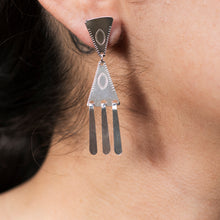 Load image into Gallery viewer, Short Hourglass with Fringe Earrings
