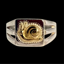 Load image into Gallery viewer, Snail Signet Ring
