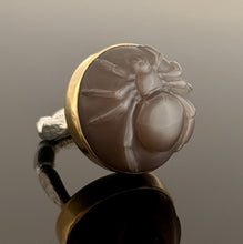 Load image into Gallery viewer, Spider Moonstone Ring
